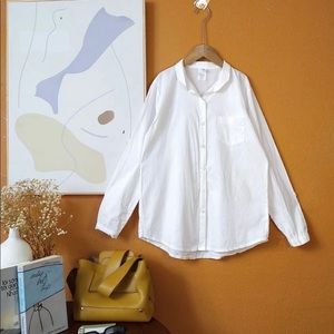 I am selling my blouse, the quality is fantastic.